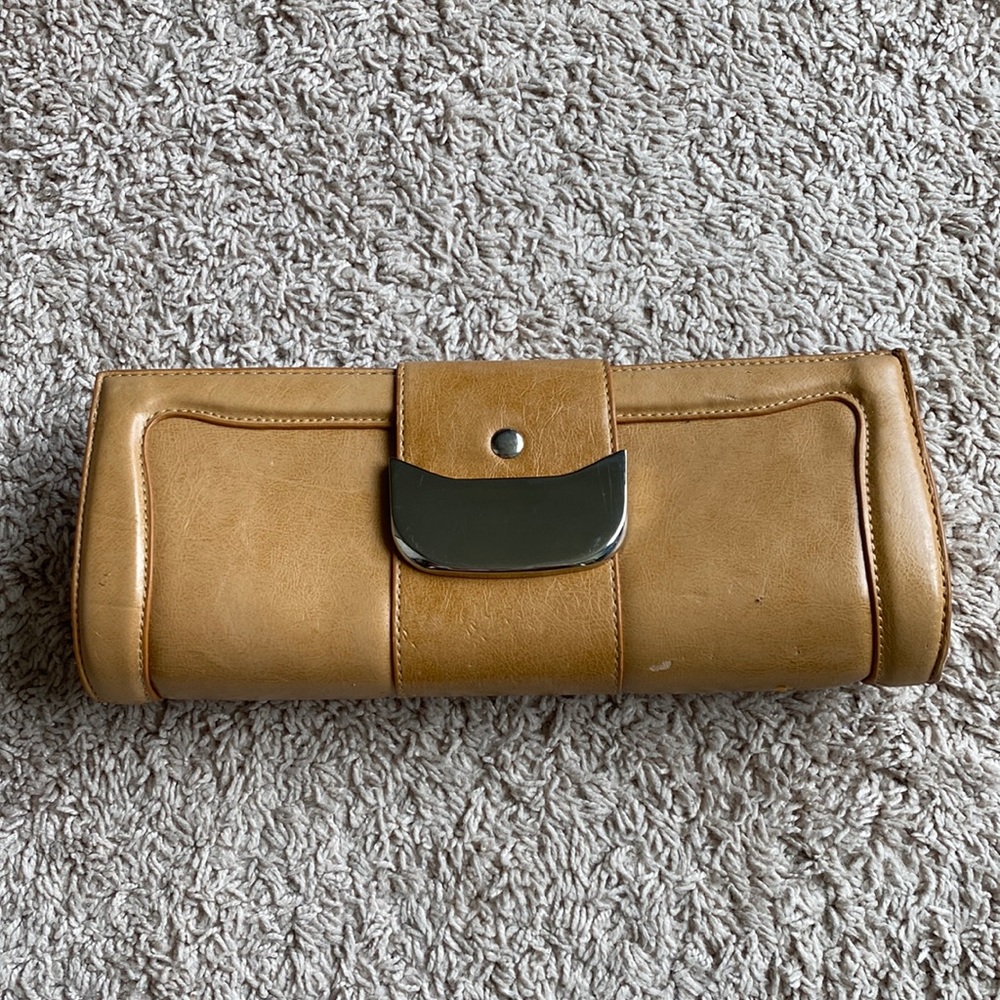 Chinese Laundry Clutch